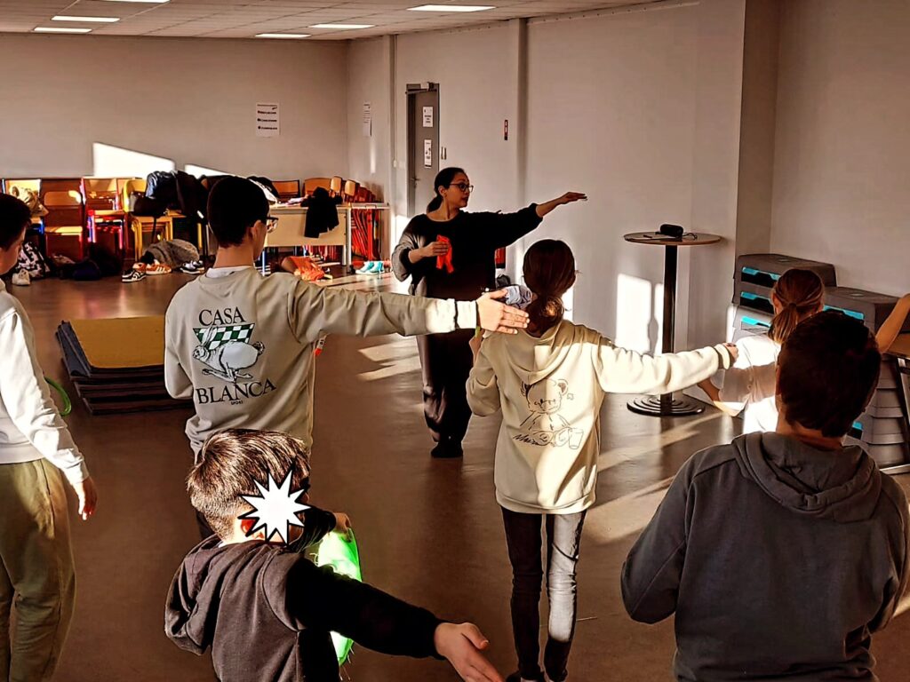 ateliers - classe ulis - création conte dansé - vichy -